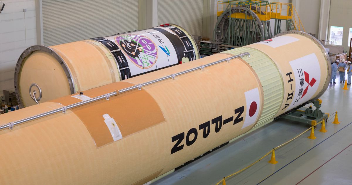 Mitsubishi Heavy Industries Exhibits the QZS-2 Launch Vehicle Core