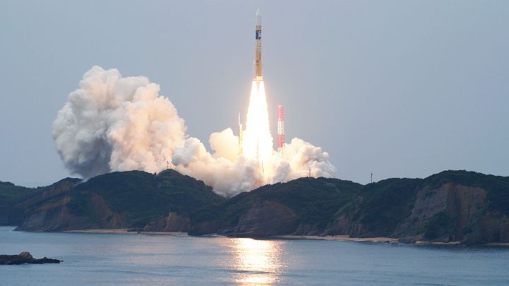みちびき2号機を搭載したH-IIAロケット34号機の打ち上げ（2017年6月1日、©三菱重工/JAXA）