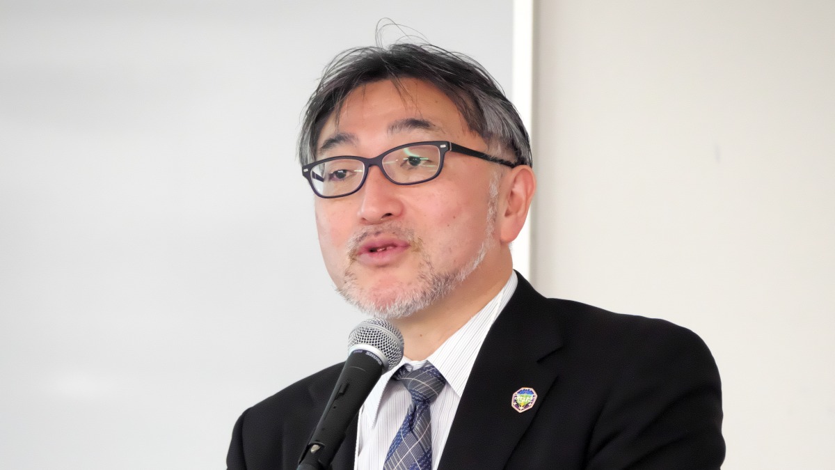 講演写真-03（三上参事官）