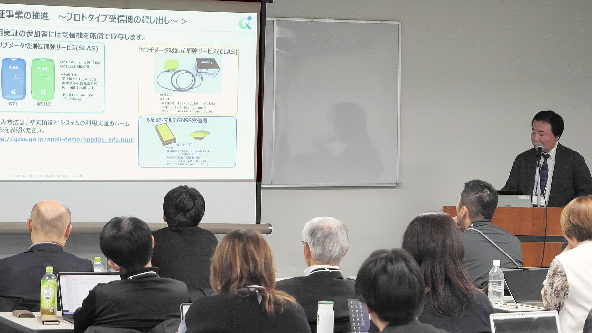 講演写真-05（神藤氏）