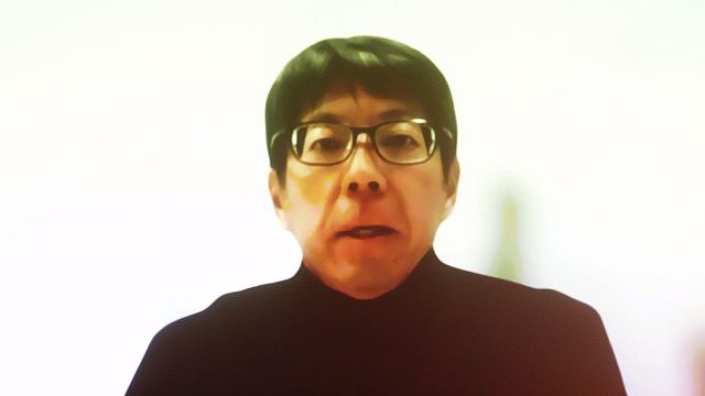 園田氏