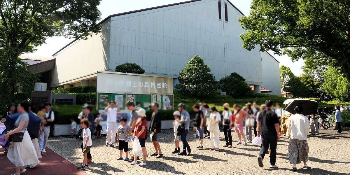 入場前の来場者